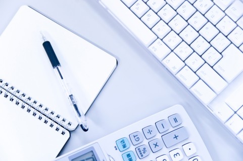 �ی��㗝�X�́u�ϑ��^��W�l�v�̓K�����֘A�Ɩ��F�J���ی��E�Љ�ی�